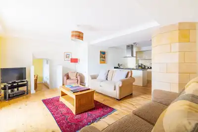 Image de Très spacieux appartement de deux chambres pouvant accueillir jusqu'à 6 personnes