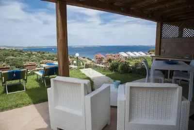 Villa vue sur la mer en face de Caprera - 4 personnes