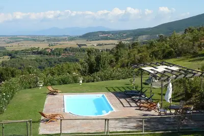 Villa de charme avec vue spectaculaire sur la côte etrusque