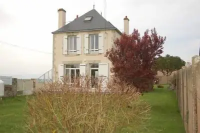 Image de Maison dans presqu'île, vue mer, jardin clos, tranquille, grand confort