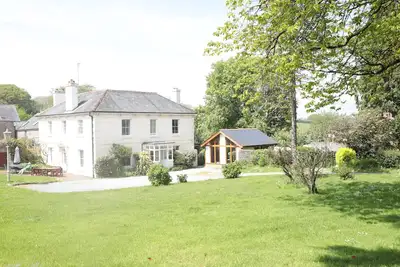 Image de Luxe classé Grade Ii géorgienne Ferme Set Dans vastes jardins