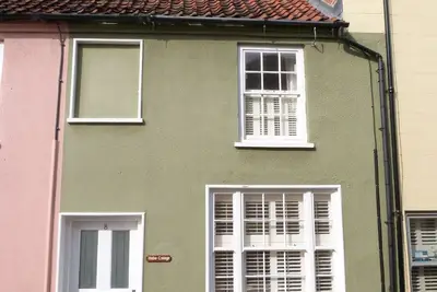 Image de Cottage de caractère classé Grade Ii dans la ville côtière de Wells-Next-The-Sea