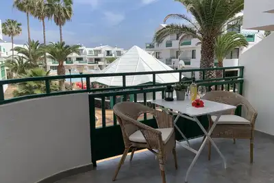 Image de une chambre élégante apt dans un emplacement idéal, près de la plage et de toutes les commodités