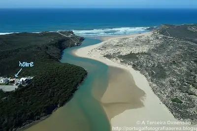 Grande villa portugaise. Vues à couper le souffle sur la plage d'Amoreira