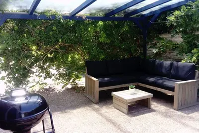 Image de Appartement dans maison avec jardin classé 3 étoiles(Pas drap, serviette l'été)