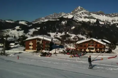 Image de Au pied des pistes et de l'école de ski de Crest Voland