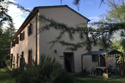 Image de Villa confortable et ensoleillée avec piscine et jardin privé à 20 minutes de la mer.