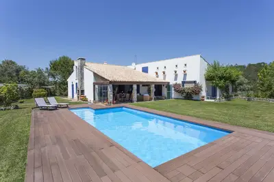 Image de Coimbra - villa avec tennis et piscine - tranquillité - 40 km de la plage