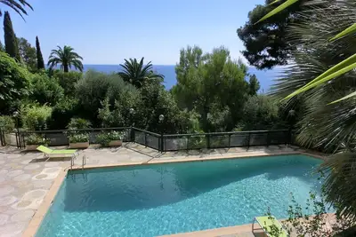 Image de Paradise sur la Côte d'Azur - plat de luxe dans un cadre exceptionnel aux portes de Monaco