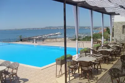 Image de 3ème étage appartement Dolce Vita avec vue panoramique sur la mer (Renseignez vous pour plus de détails)