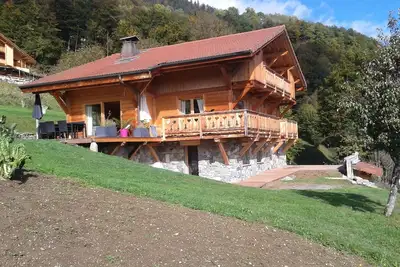 Image de studio coquet dans chalet au calme