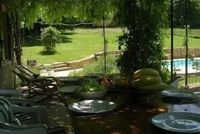 Image de Ravissante maison restaurée avec piscine individuelle