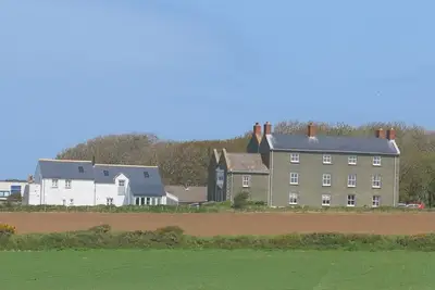 Image de Appartement côtier avec une vue imprenable, près du sentier côtier du Pembrokeshire