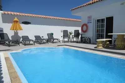 Image de Magnifique villa avec piscine chauffée privée, Jacuzzi et Wifi gratuit