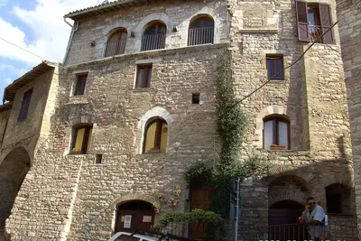 Image de Maison \/ villa - Assisi