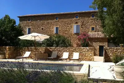 Image de Le Mas Du Cypres Superbe Mas pour 12 pers avec piscine