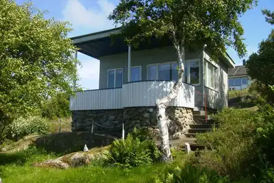 Image de Un chalet d'été sur la côte ouest de l'archipel de Gothenburg avec plage privée
