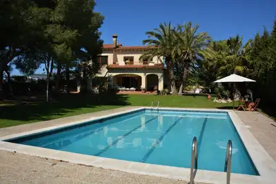 Image de Villa Colibri. A 12 minutes Ă pied des Plages\/Centre. 10 min. \/voiture de Sitges.