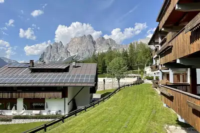 Image de Location grand appartement dans la région de Cortina Cristallo avec terrasse donnant sur Tofane