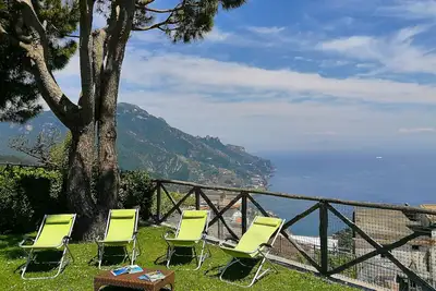 Image de Garden House dans une position calme