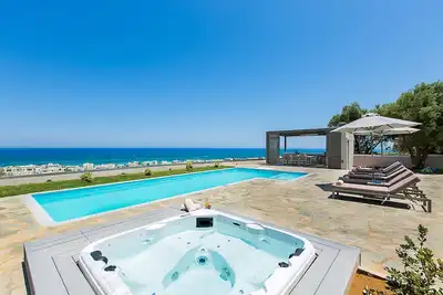 Villa Premium avec vue panoramique sur la mer, distance de marche de la plage et de Rethymno!