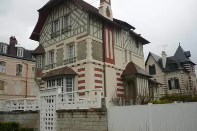 Image de Villa Front De Mer Sur La Promenade