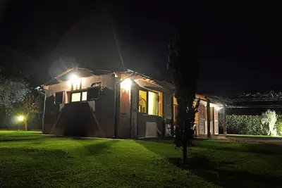 Image de \"PodereCampiAlMare\" Pesco maison avec piscine - Wi-Fi gratuit - jacuzzi
