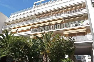 Image de Appartement cosy à 500m du centre et des plages – Quartier Saint-Charles 🌊✨