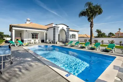Image de Jorge - 4 bedroom villa in Galé walking distances to restaurants and close to Gale beach