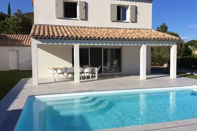 Image de Superbe villa neuve avec tout le confort moderne à 9 km des plages