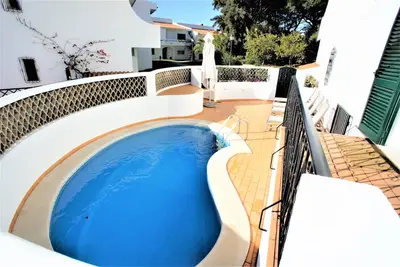 Image de Spacieux 2 chambres appartement avec piscine, pour 5 personnes, À côté de Vale Lobo Tennis Academy