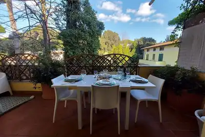 Image de Elegant Apartment 150 Meters From The Sea Cinquale - Forte Dei Marmi - Versilia