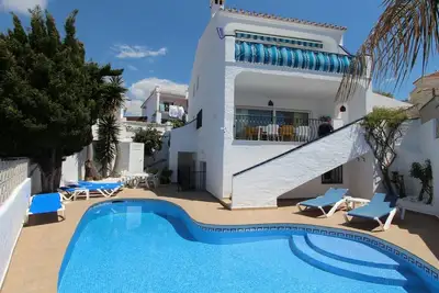 Image de Nerja: Jolie maison individuelle avec piscine privée près de la plage, Wifi