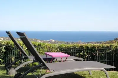 Image de Superbe Vue Mer, clim, jardin, domaine privé avec grande piscine, wifi gratuit