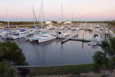 Image de Belle propriété Marina au bord de l'eau à Little Harbor Beach Resort, Tampa Bay, Fl