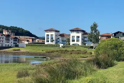 Image de Appartement T2 à proximité immédiate de la plage, piscine