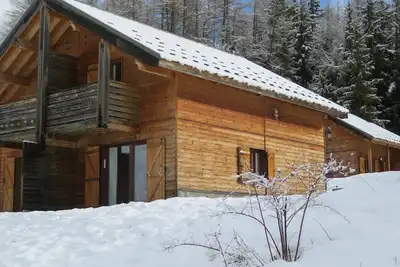 Image de Chalet 8 Couchages Duplex Renove Recemment A La Joue Du Loup 3*