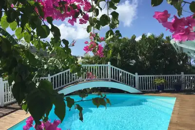 Image de Villa de standing avec piscine privée à Sainte Rose