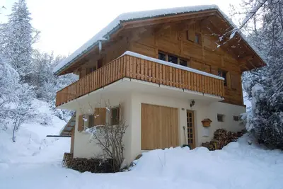 Image de Chalet privé avec grand jardin et vues sur les montagnes