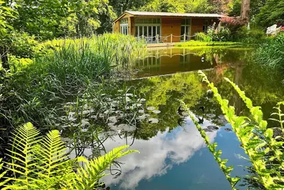 Image de Secluded, New Forest Riverside Lodge