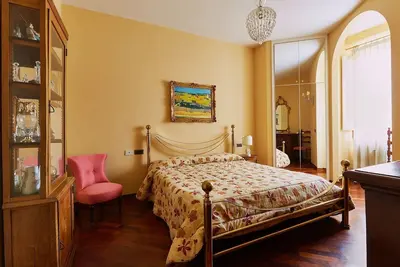 Image de Appartement élégant et lumineux avec parking privé