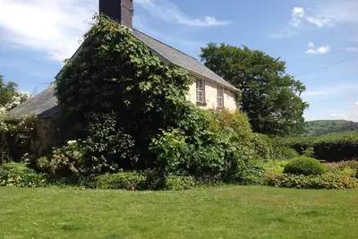 Image de Isolé Cottage d'époque avec vue imprenable sur la vallée pittoresque Dovey