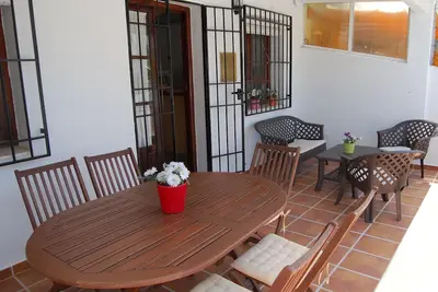 Image de Nerja Townhouse 4 Chambres, 8 Places À CÔTÉ De L'HÔTEL Parador