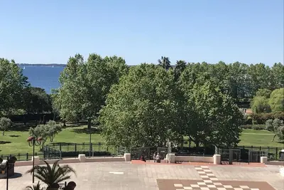 Image de Juan Les Pins: Apt 50m2 Avec Garage : Mer Ă 100 m, Piscine, Wifi, Commerces