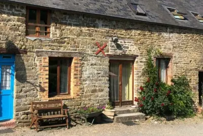 Image de Familiale de Cottage confortable spacieuse et jardin. Rural et relaxant.