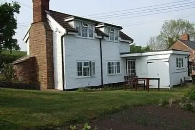 Cottage de charme avec une vue imprenable sur la vallée de Wye, parfait pour les pêcheurs Wye