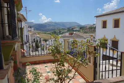 Image de Maison avec piscine dans la vieille ville de Ronda