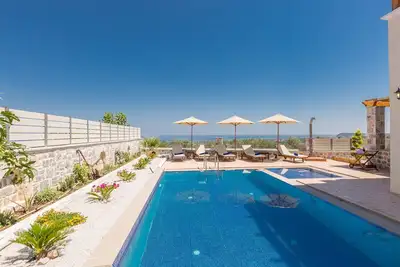 Image de New Villa Katifes w\/ Private Pool, with Amazing Views of the Sea, 7km to beach