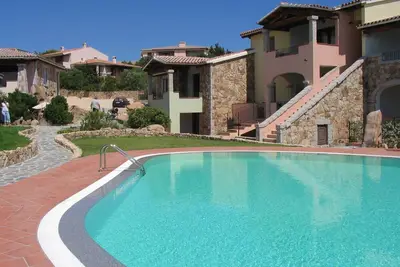 Image de San Teodoro: Appartement avec solarium dans une élégante résidence avec piscine