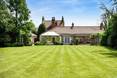 Image de Large open plan cottage in conservation village just outside York. 3 night deals